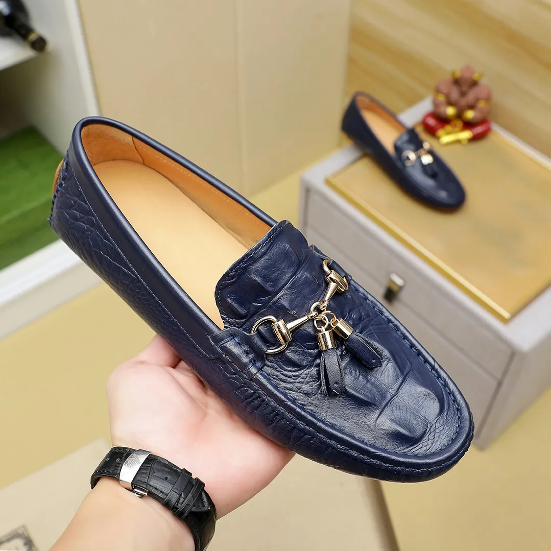 Men's shoes💰360💰🕷🕷️【 GUCCI 】Gucci's best-selling trendy men's casual slip-on shoes 🇨🇳Official website original 1:1 mold 💯Original quality, fine workmanship ☘Fashionable and versatile, perfect shape, comfortable on the feet 🍓Trendy men's recommended model, imported cowhide on the top layer 🎋High-quality pigskin lining, rubber wear-resistant and non-slip outsole, high-end atmosphere, worth owning 🍉Optional 38-44